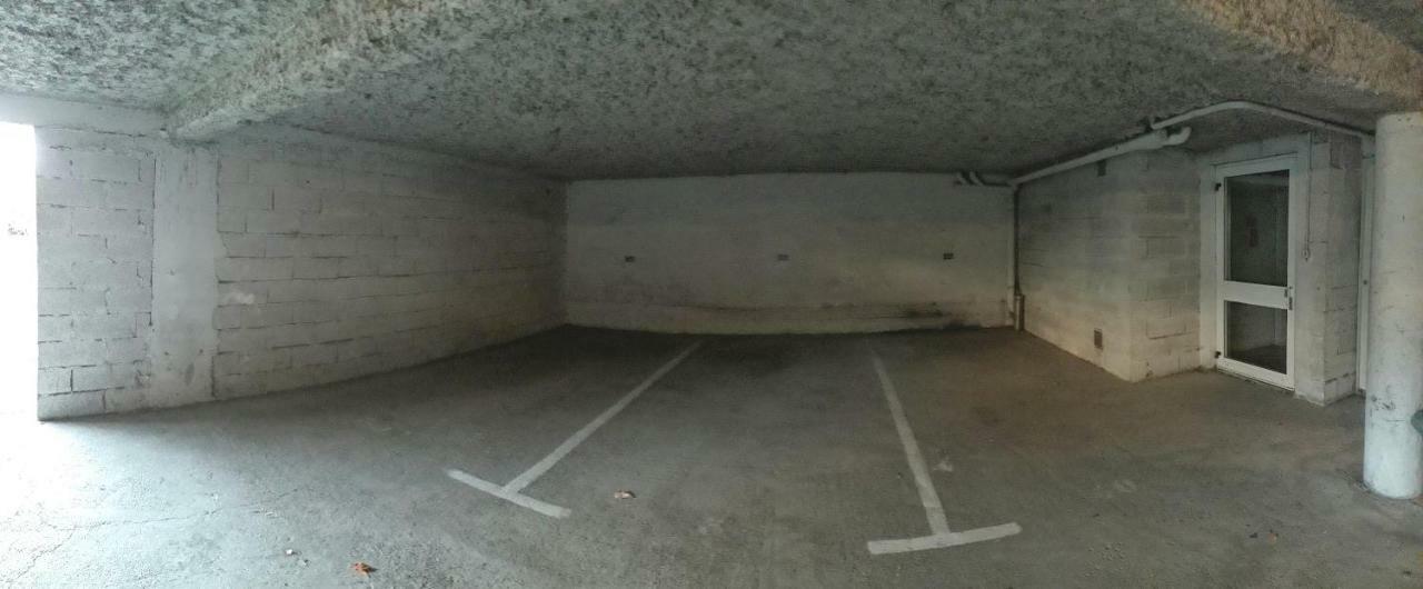 :) Grand studio lumineux à Toulouse et parking Exterior foto